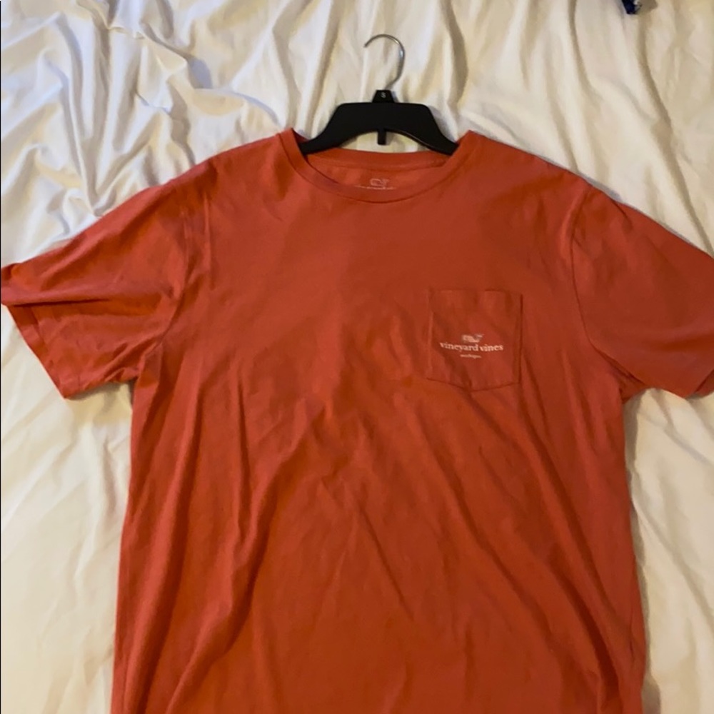 Vineyard Vines Men’s Michigan Large T-shirt